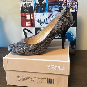 Michael Kors embossed leather pumps. 4” heel